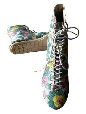 Leather Floral Boxing Boots Latest 2026 Shoe Trend Rubber Soles
